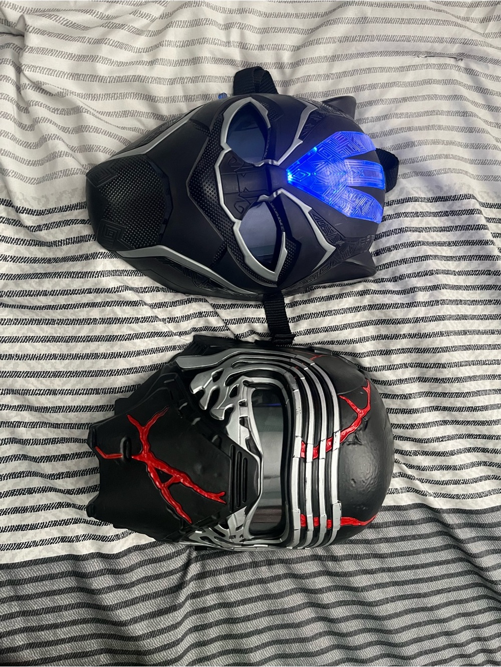 play masks